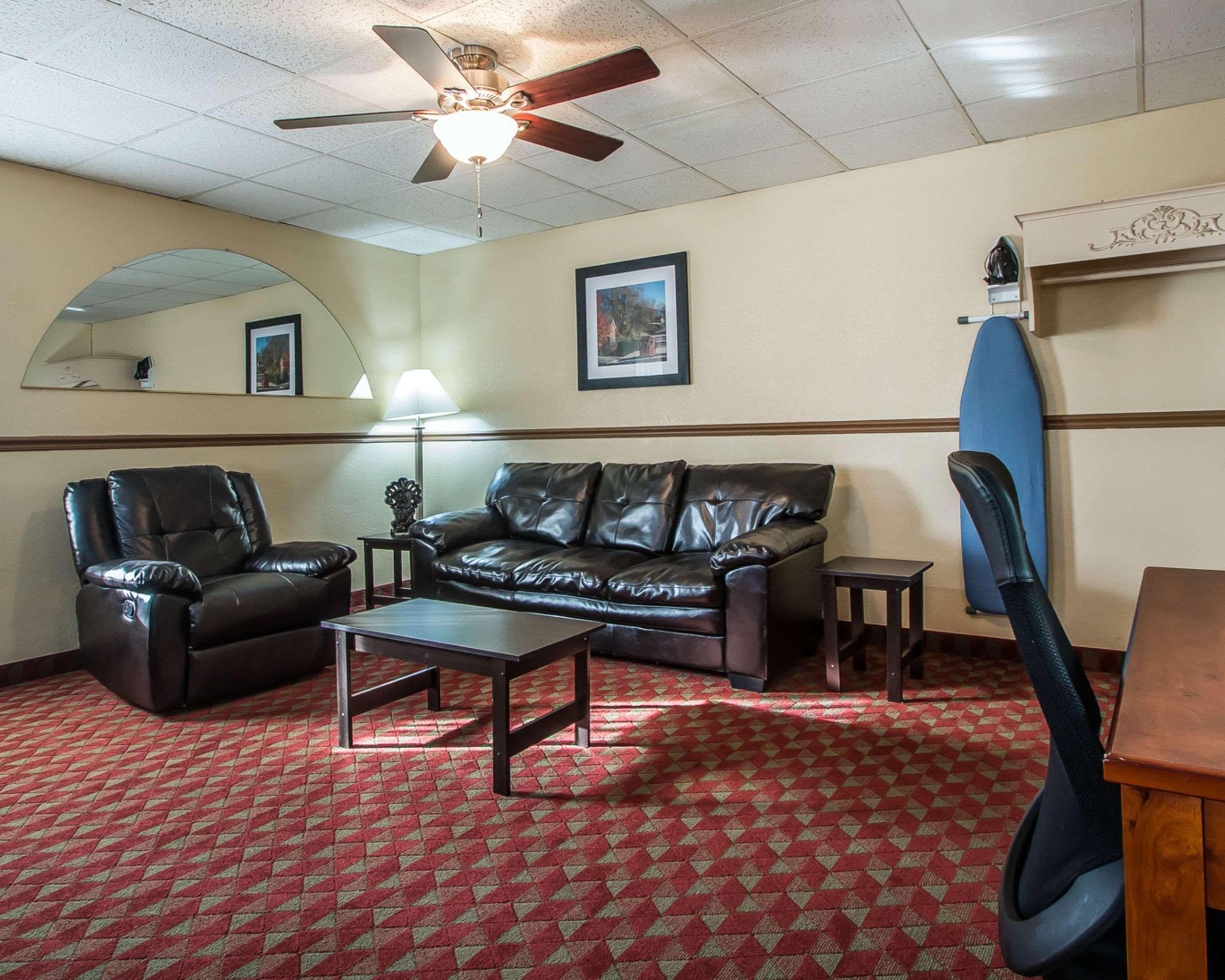 Quality Inn East Dubuque Dış mekan fotoğraf