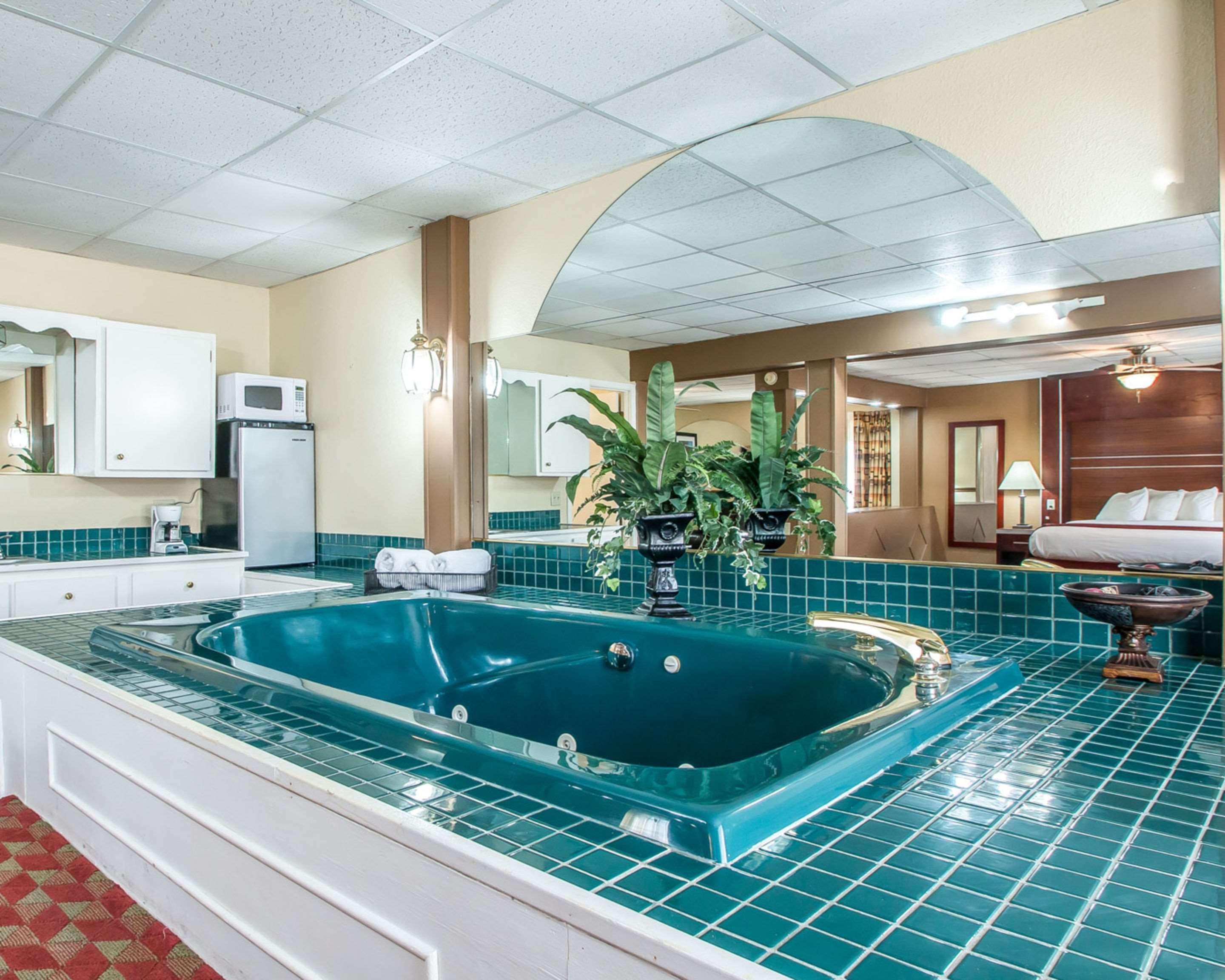 Quality Inn East Dubuque Dış mekan fotoğraf