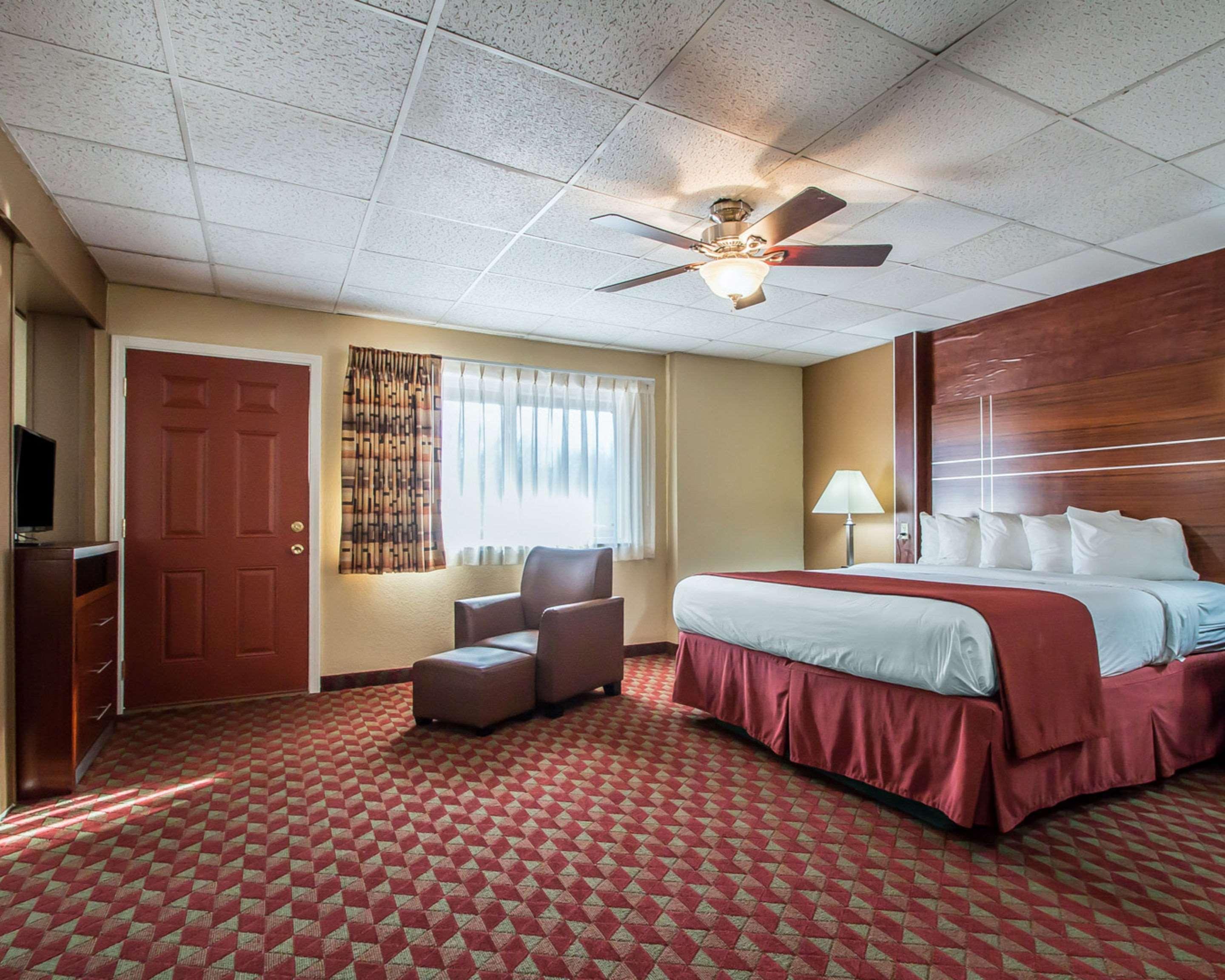 Quality Inn East Dubuque Dış mekan fotoğraf