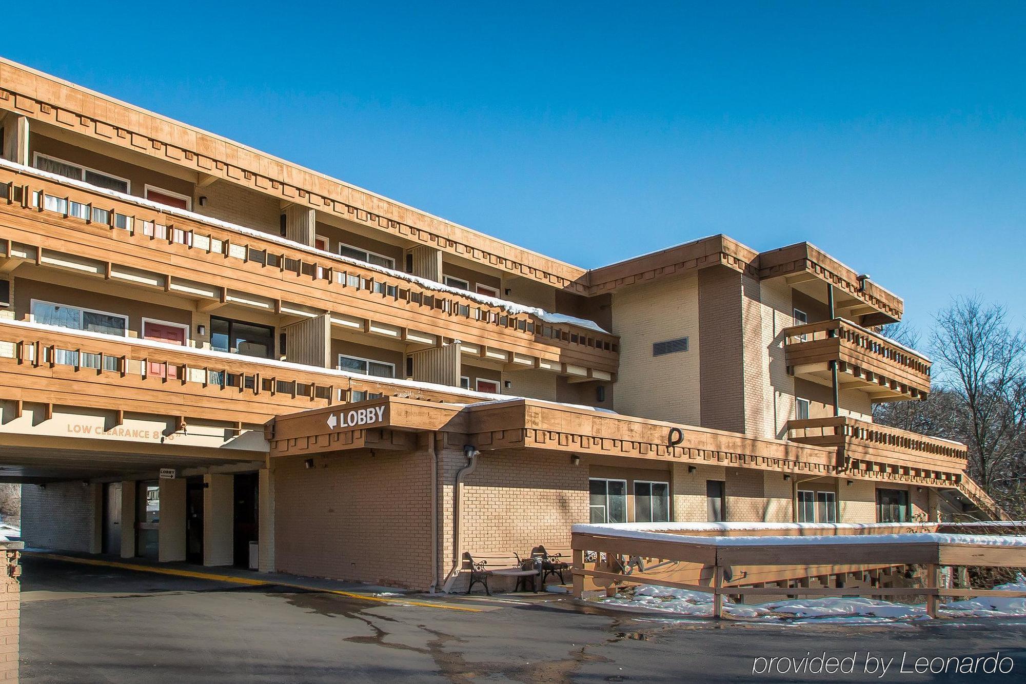 Quality Inn East Dubuque Dış mekan fotoğraf