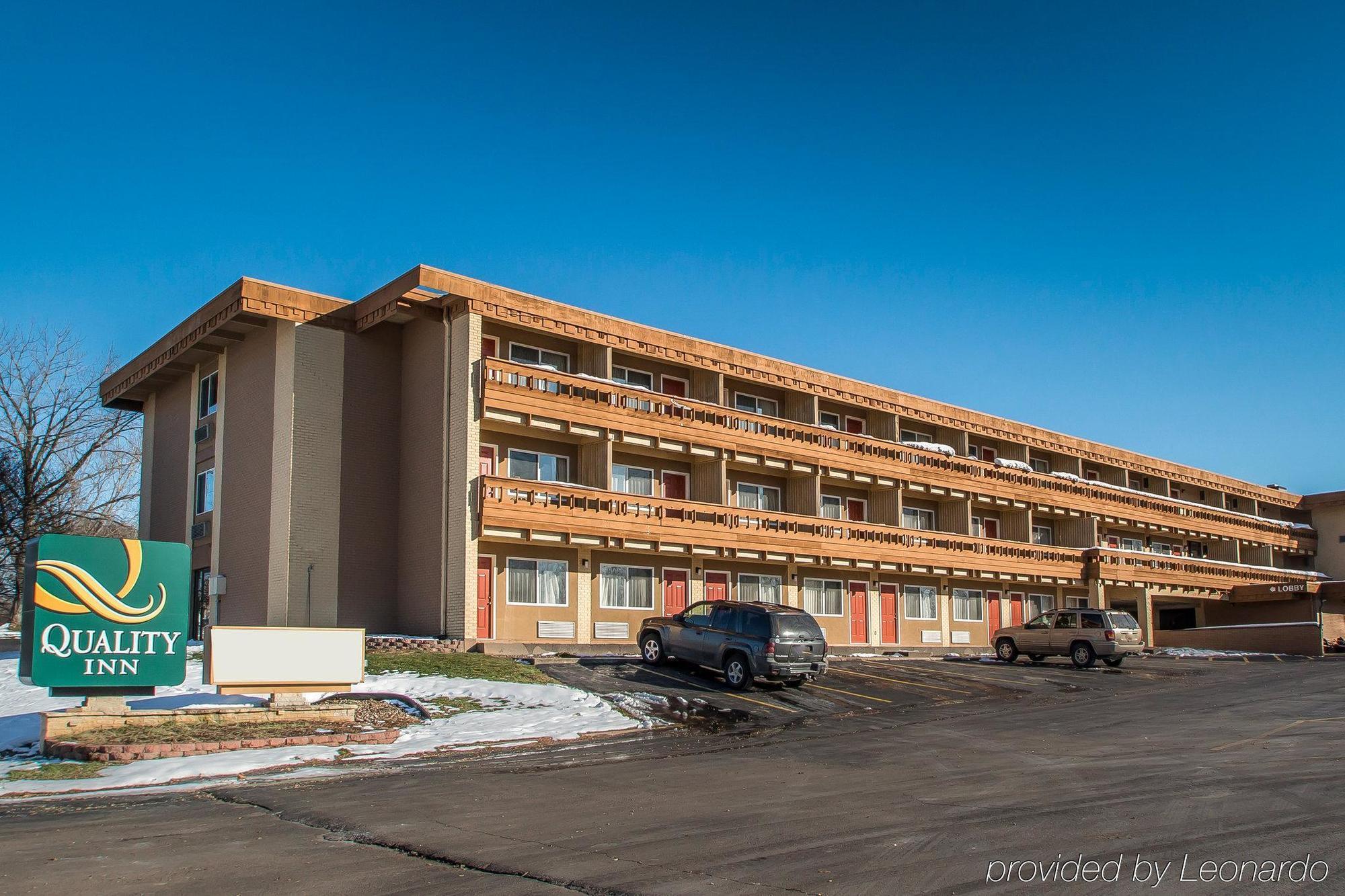 Quality Inn East Dubuque Dış mekan fotoğraf